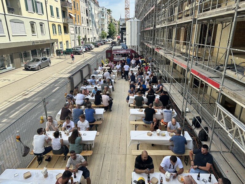 Aufrichte an der Rötelstrasse