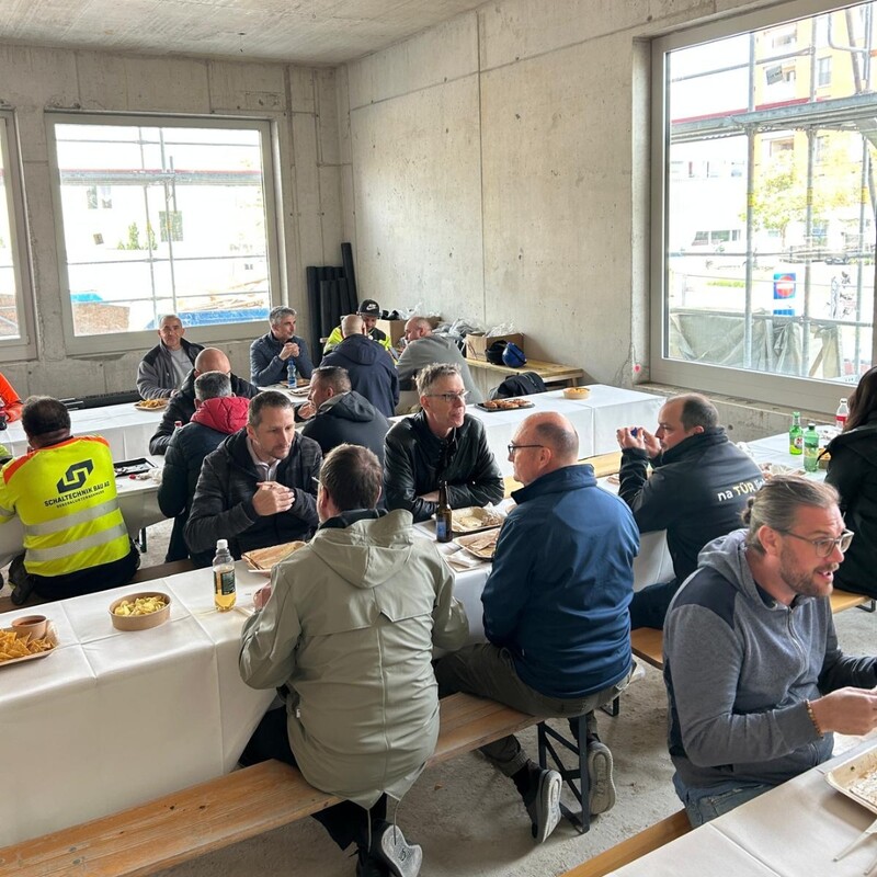 Handwerker-Zmittag am Kesslerplatz in Schlieren