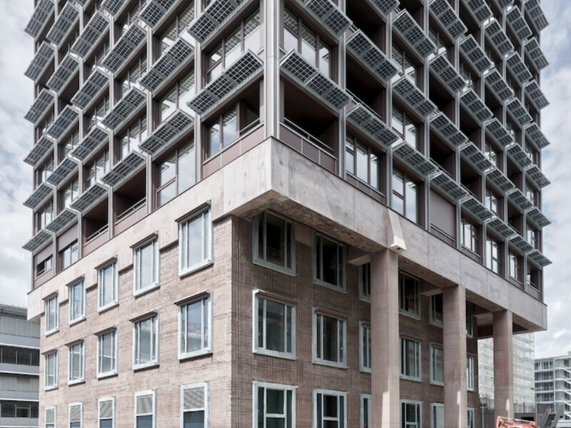 Imposantes Hochhaus aus Schweizer Holz