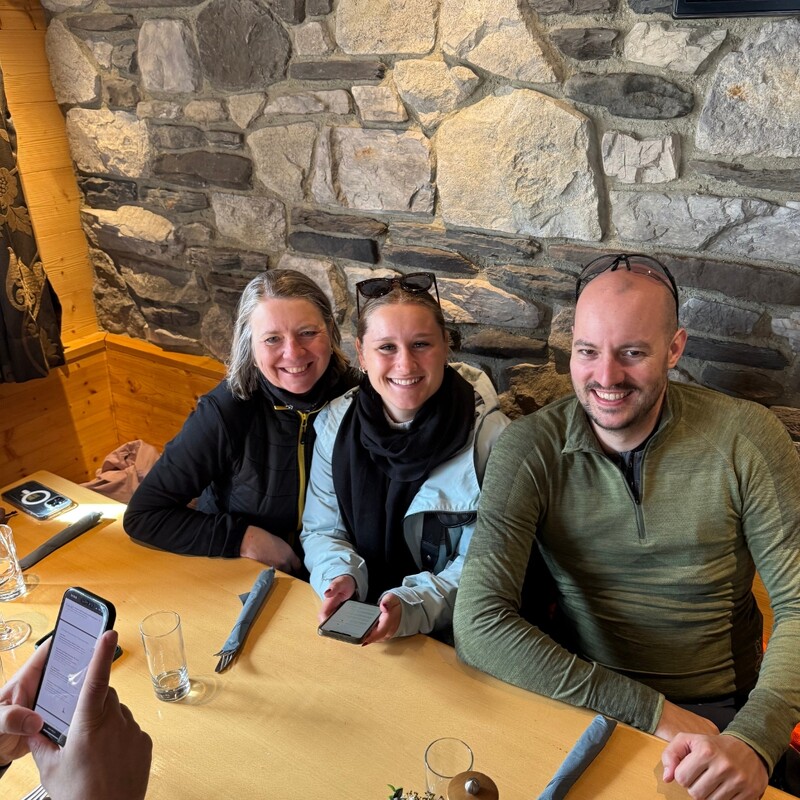 JACO-Family on Tour: Skitag in Zermatt